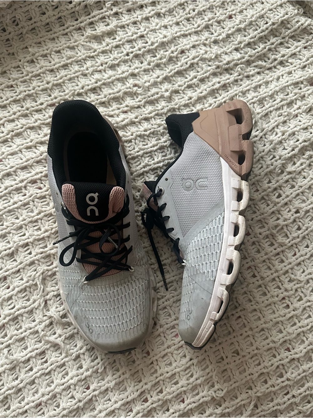 On Running Men's Athletic Runners in Gray and Rose